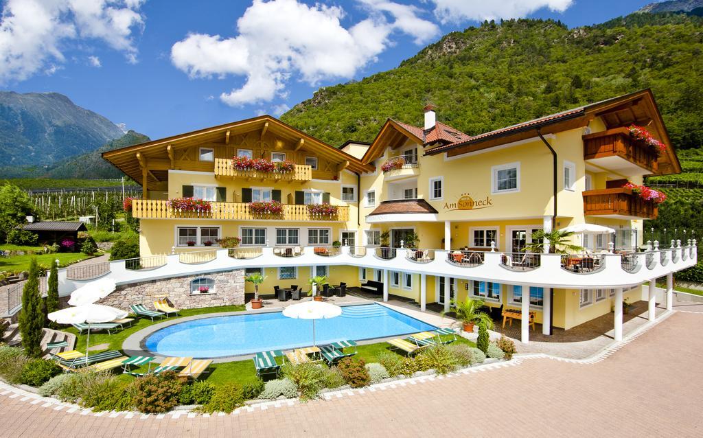 Hotel Am Sonneck Lagundo Esterno foto